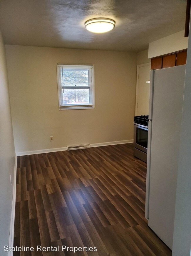 Building Photo - 3018 Sunnyside Dr