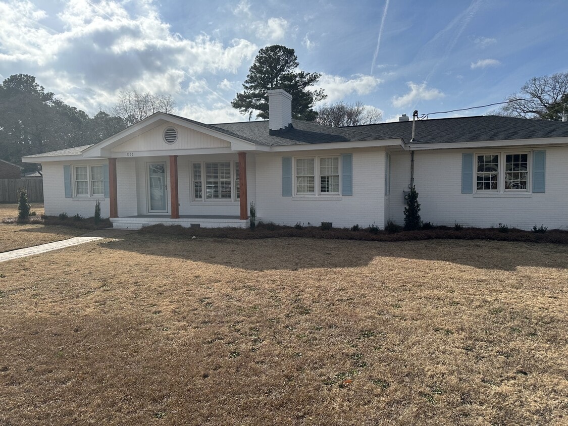 Photo - 1700 Sulgrave Rd (Greenville, NC)