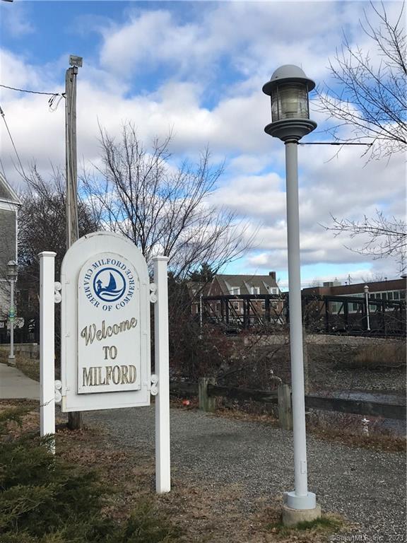 Foto del edificio - 105 Naugatuck Ave