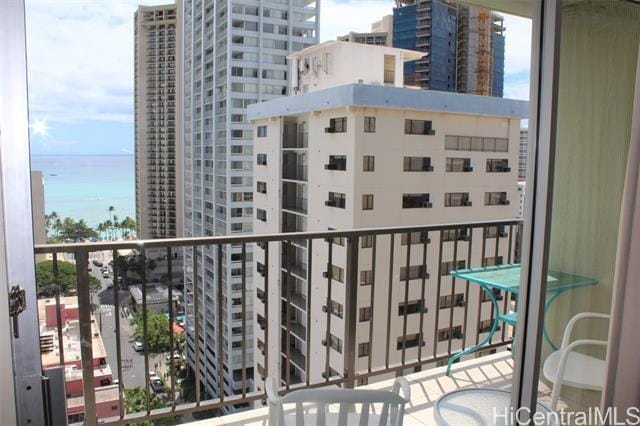 Foto del edificio - 2440 Kuhio Ave.