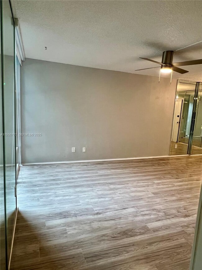 Foto del edificio - 210 172nd St