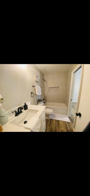 Foto del edificio - 5795 Meadow Way