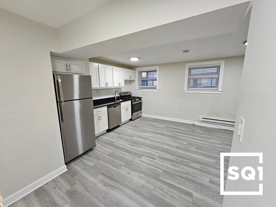 Foto principal - 724 W Roscoe St
