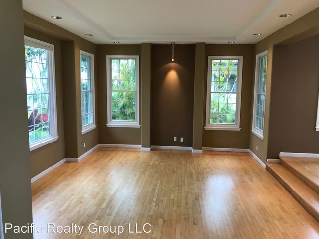 Building Photo - 3 br, 3.5 bath House - 1047 Ikena Circle