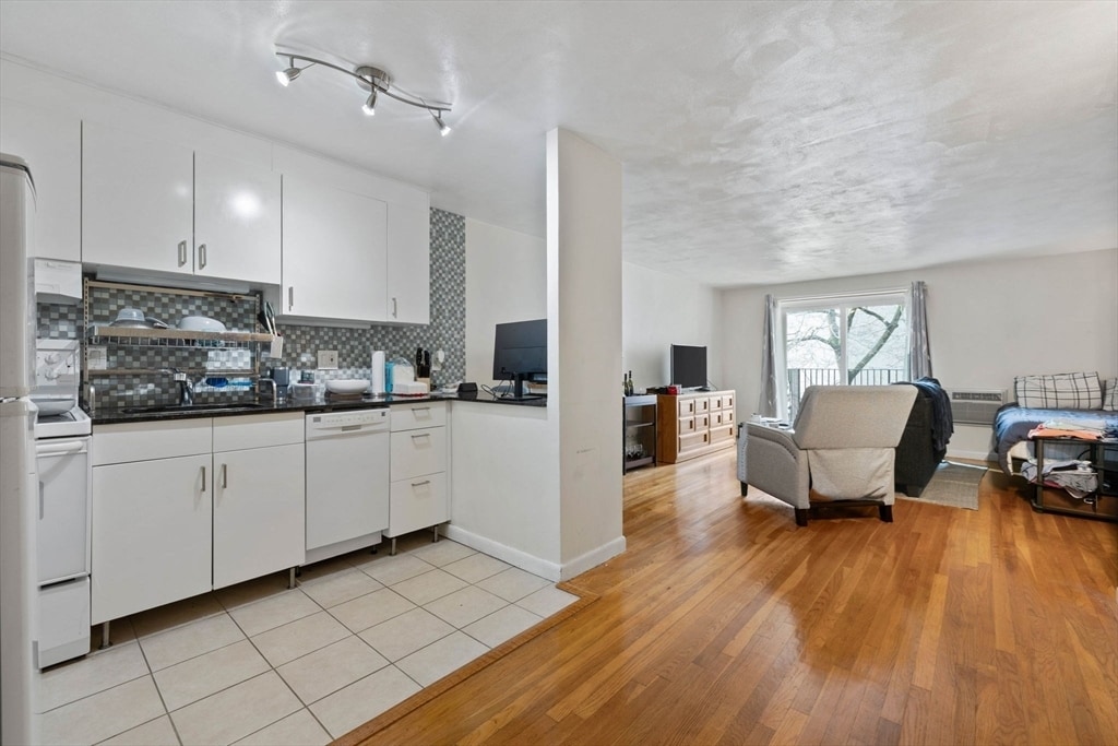 Foto principal - 39 Englewood Ave