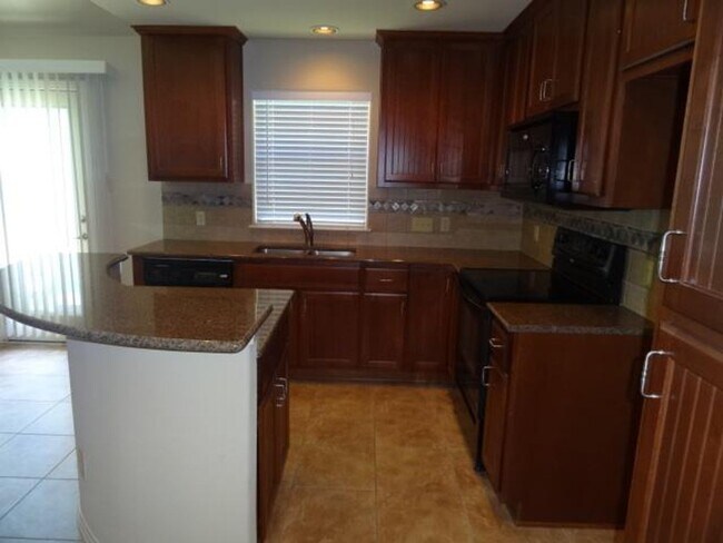 Foto del edificio - Cottages at Lake Creek / Freestanding One ...