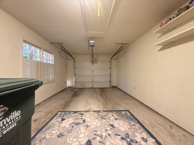 Foto del edificio - 311 Nantucket Ct