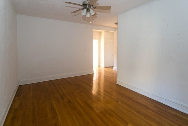 Building Photo - 630 W Stratford Pl