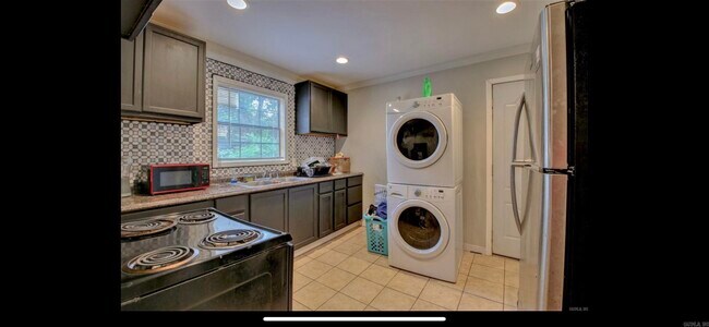 Building Photo - 4701 W 31st St