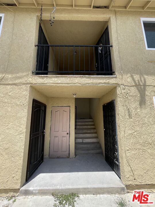 Building Photo - 623 Leonard Ave
