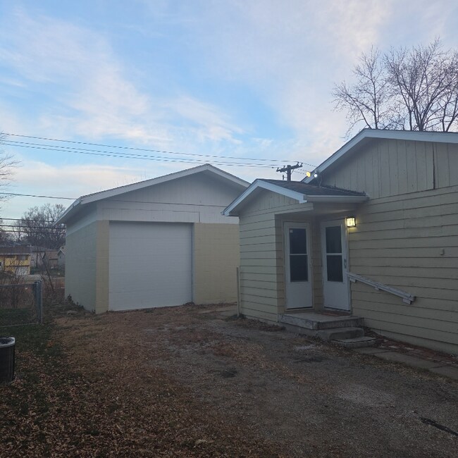 Foto del edificio - 7502 Valley Rd