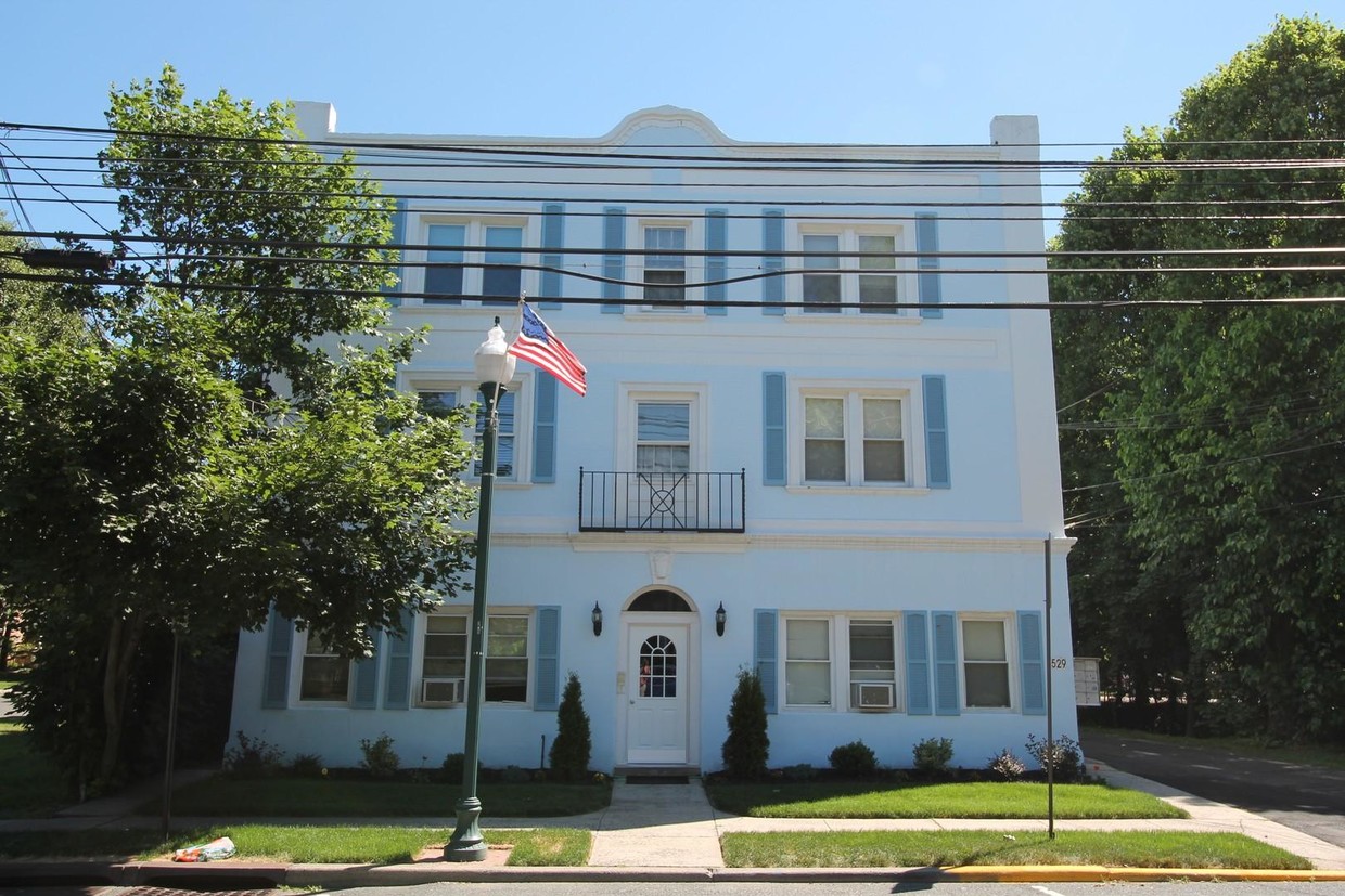 Primary Photo - 1 bedroom in Scotch Plains NJ 07076