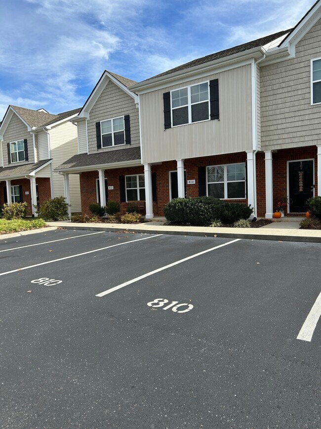 810 Staten Dr, Murfreesboro, TN 37128 Townhome Rentals in