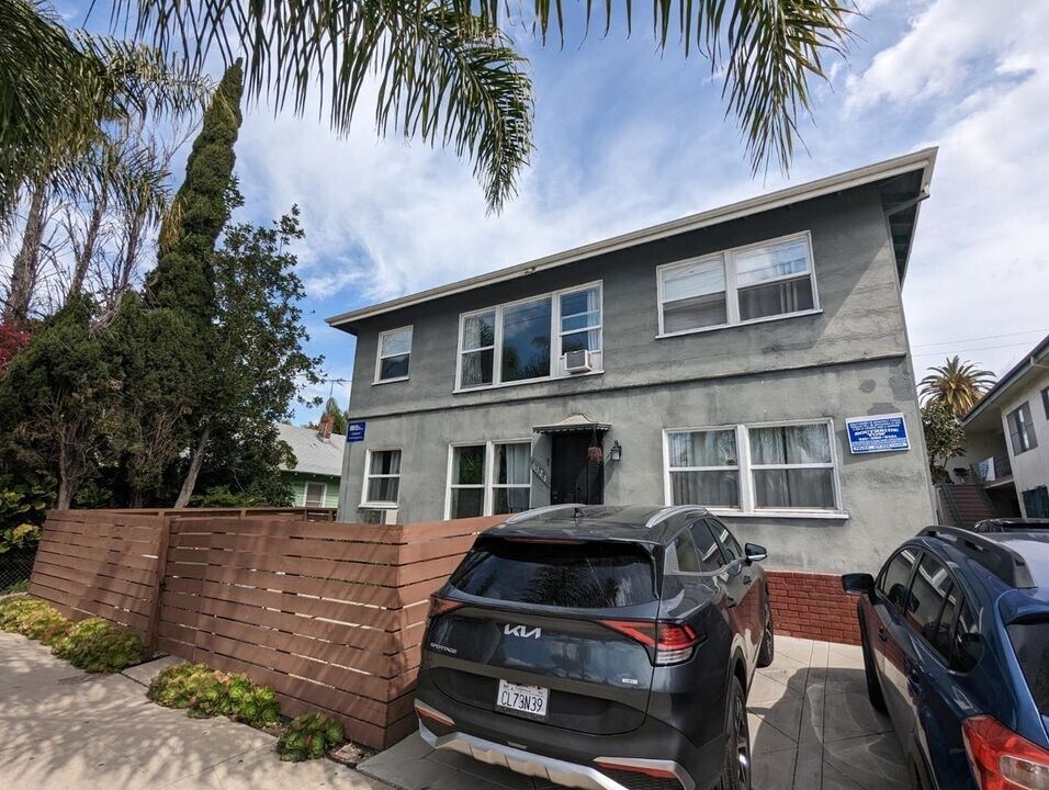 Foto principal - 6127 Romaine St