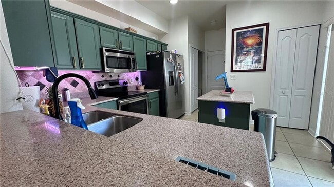 Foto del edificio - 525 Waterside Pointe Dr