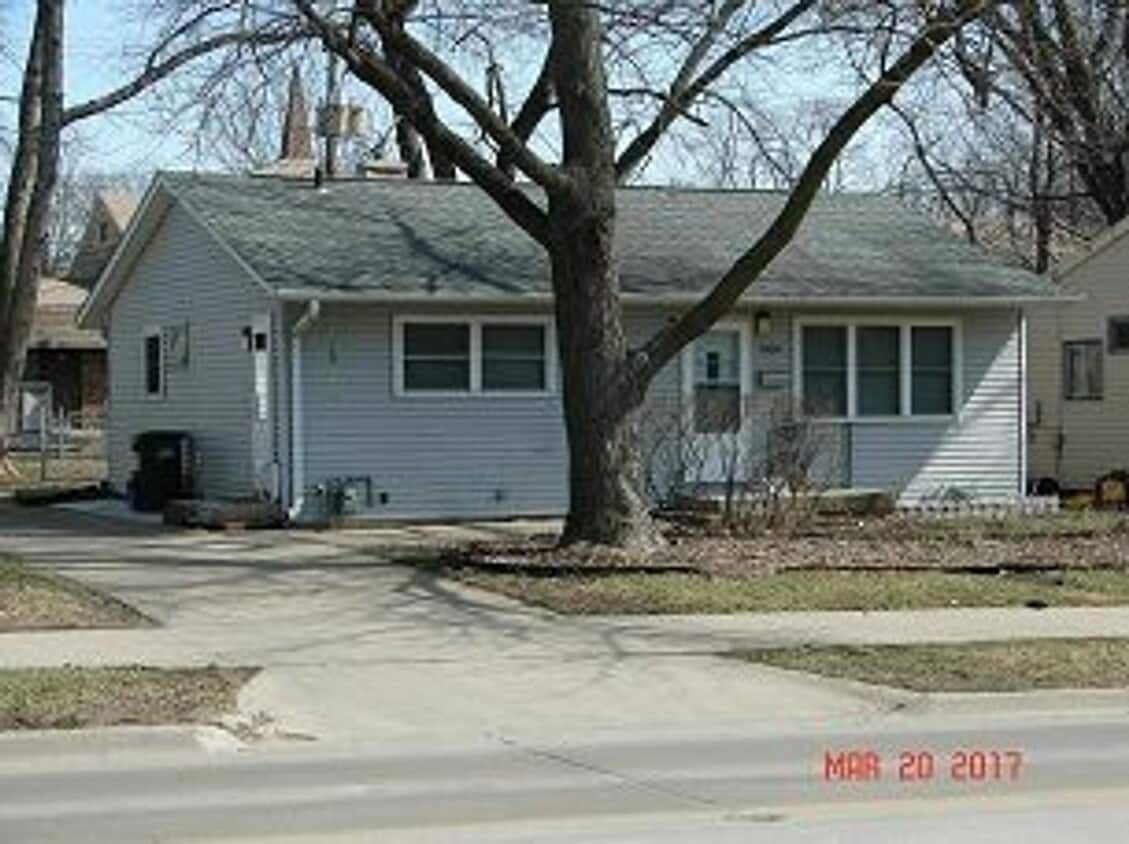 Primary Photo - 1104 S 1st Ave