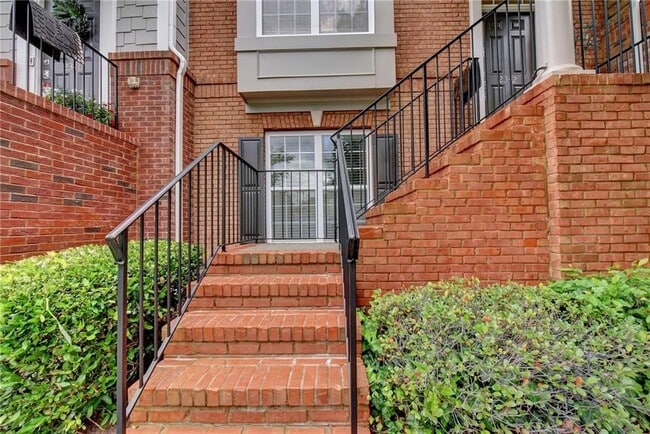 Foto del edificio - 2342 Limehurst Dr