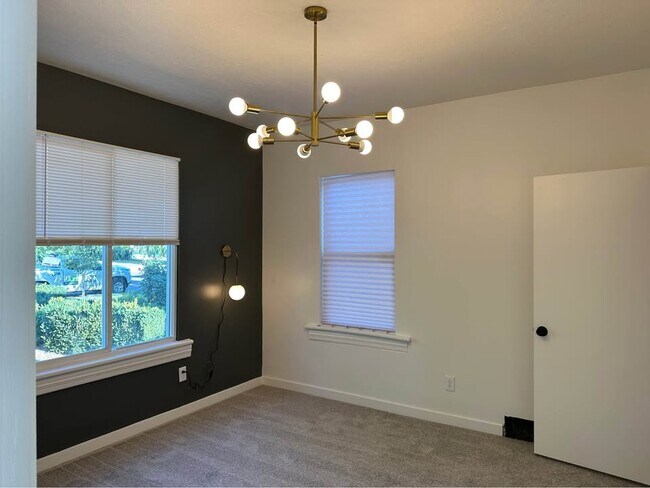 Foto del edificio - 2843 Grant Ave