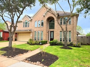 Building Photo - 2214 Jurgensen Ln