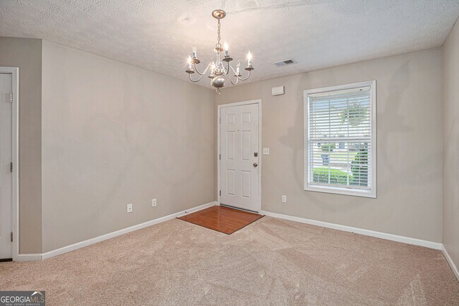 Foto del edificio - 226 Alton Cir