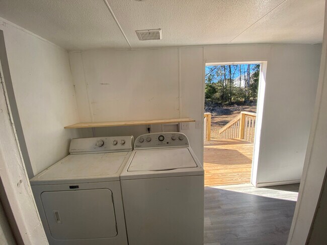 Foto del edificio - 313 Amy St