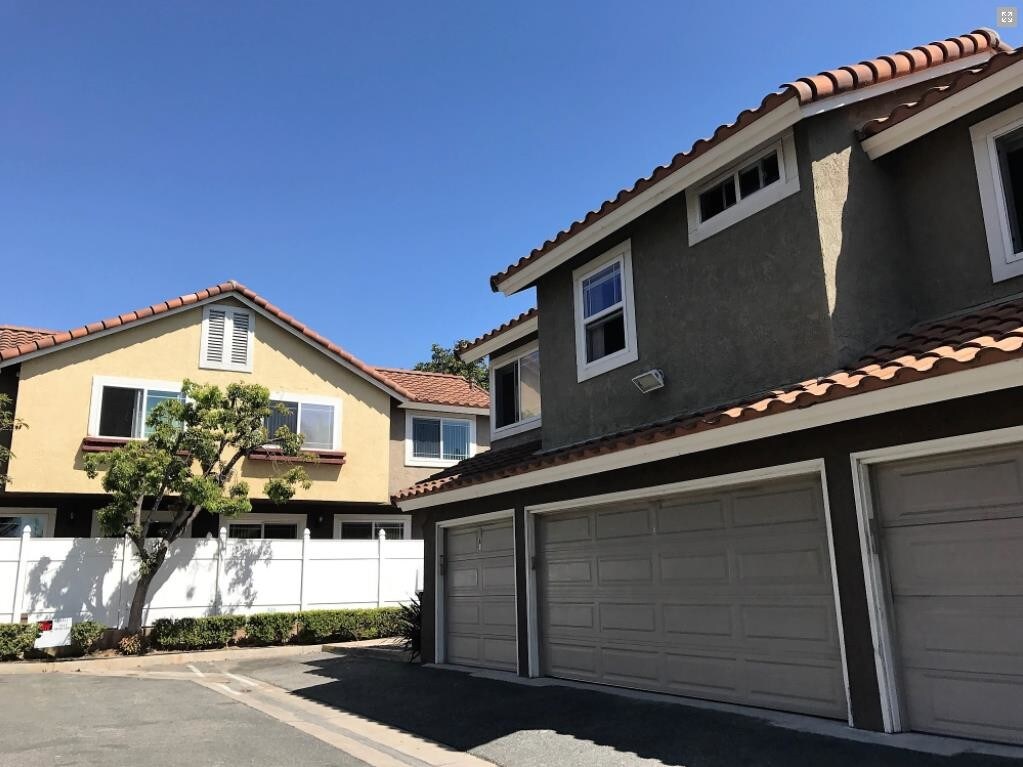 Foto principal - 686 Park Dr