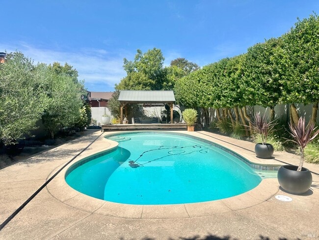 Building Photo - 1976 S Terrace Dr