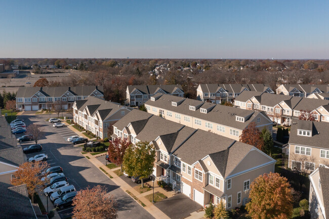 Aerial Photo - Seasons At Massapequa