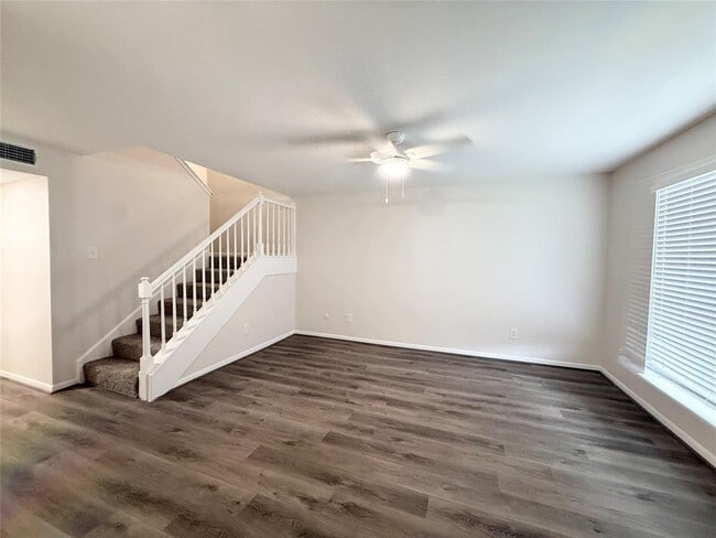 Building Photo - 1495 Springrock Ln