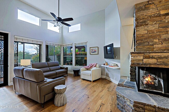 Foto del edificio - 6939 E Bramble Berry Ln