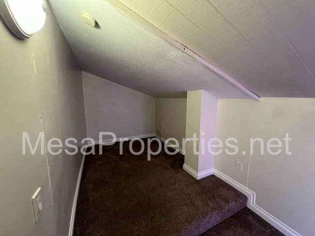 Foto del edificio - 1439 W 7th St