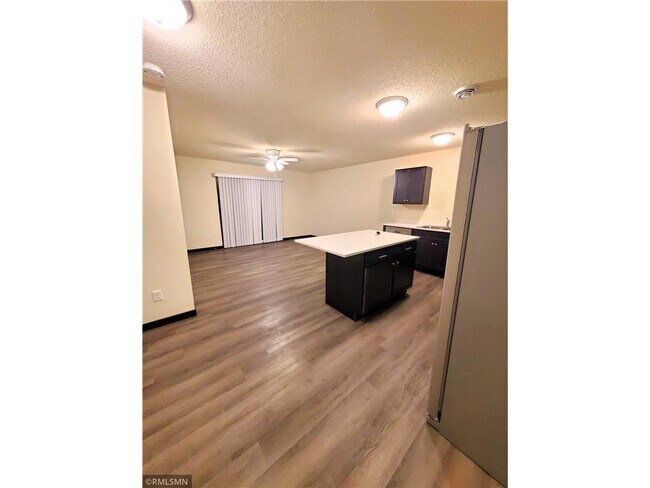 Building Photo - 303 S Wasson Ln