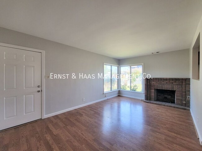 Foto del edificio - 3527 Pine Ave