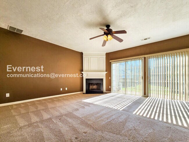 Building Photo - 2521 Heyoak Ct