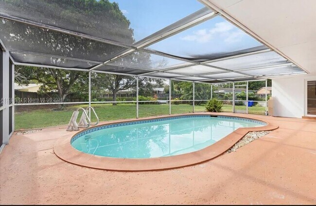 Foto del edificio - 7160 SW 5th Ct