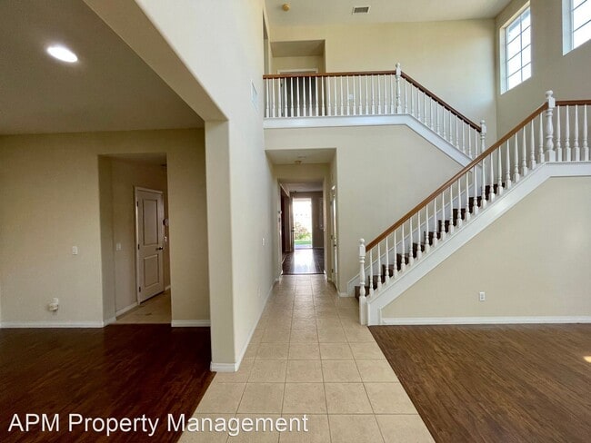 Building Photo - 6 br, 4 bath House - 8265 Gamebird St