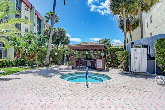 Foto del edificio - 5431 NE 25th Ave