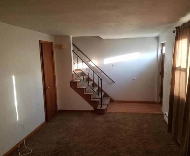 Foto del edificio - 2661 Sweet Home Rd