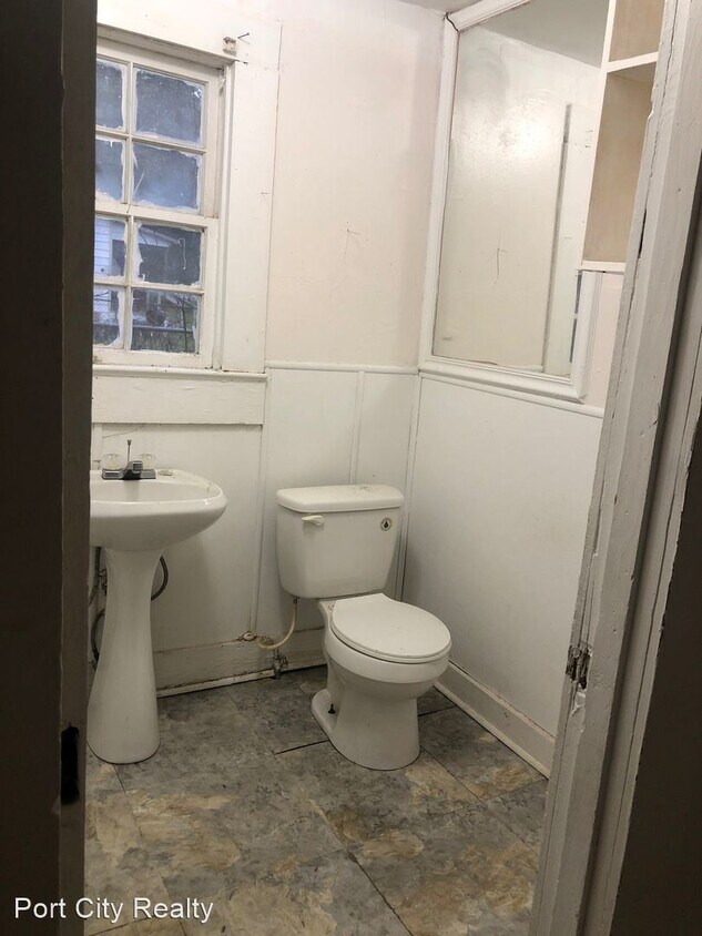 Primary Photo - 2 br, 1 bath House - 3938 Mayfield St
