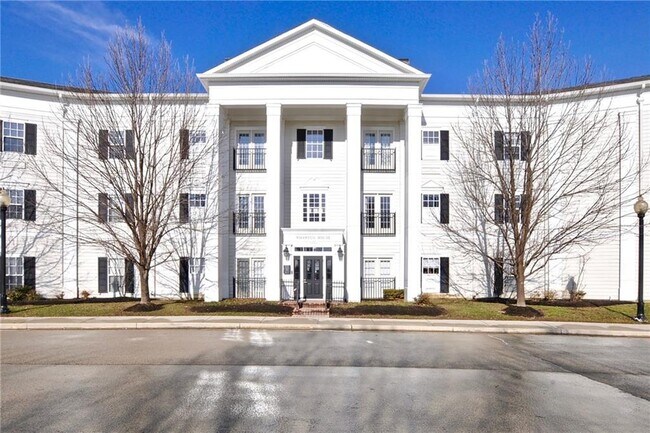 Foto del edificio - 12926 University Crescent