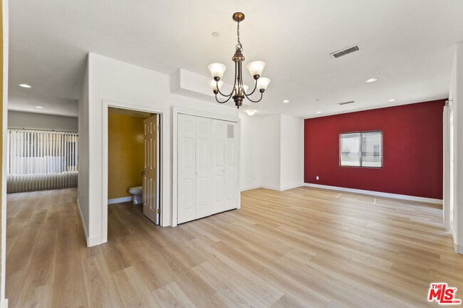 Building Photo - 12375 Osborne Pl