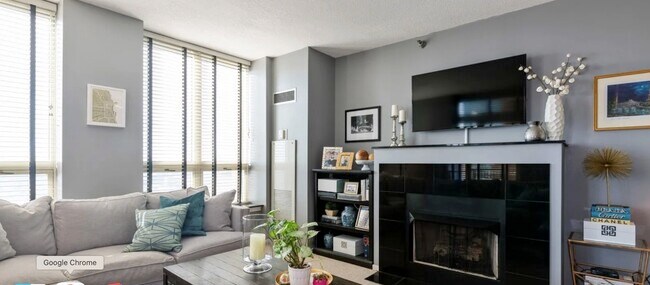 Foto del edificio - 600 N Kingsbury St
