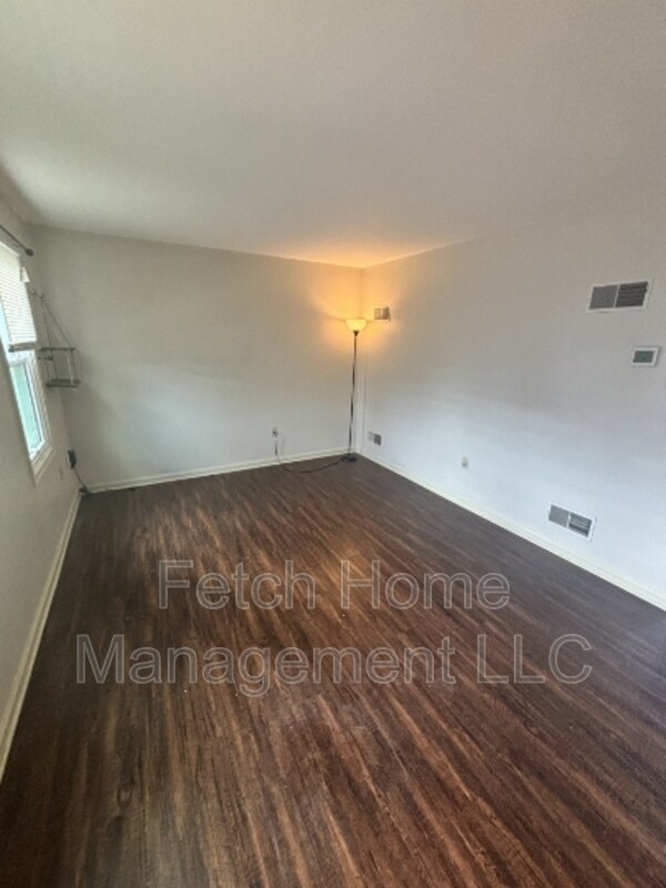 Foto del edificio - 143 Northwood Ct