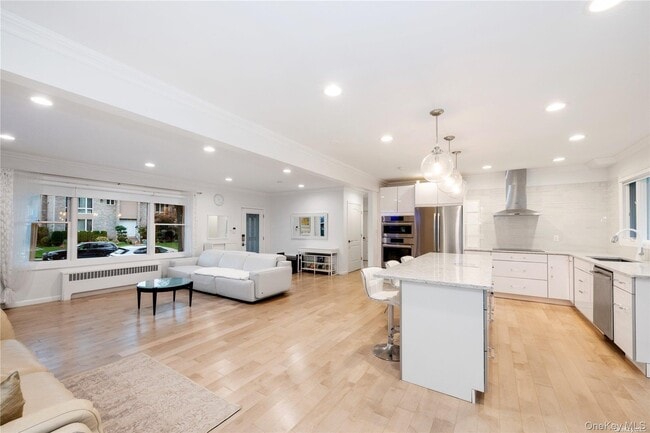 Building Photo - 29-33-33 212th St