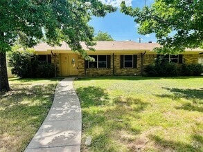 Building Photo - 3013 Abston Dr