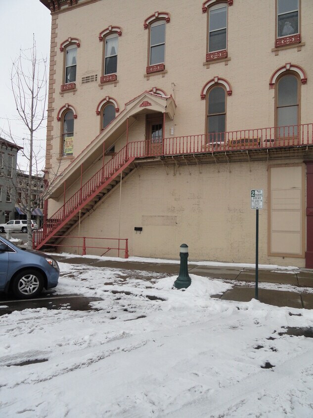 4 S Market St Unit 303, Troy, OH 45373 Apartments in Troy, OH