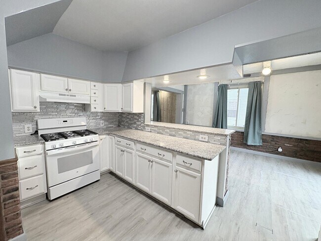 Foto del edificio - 3627 Hazelhurst Ave