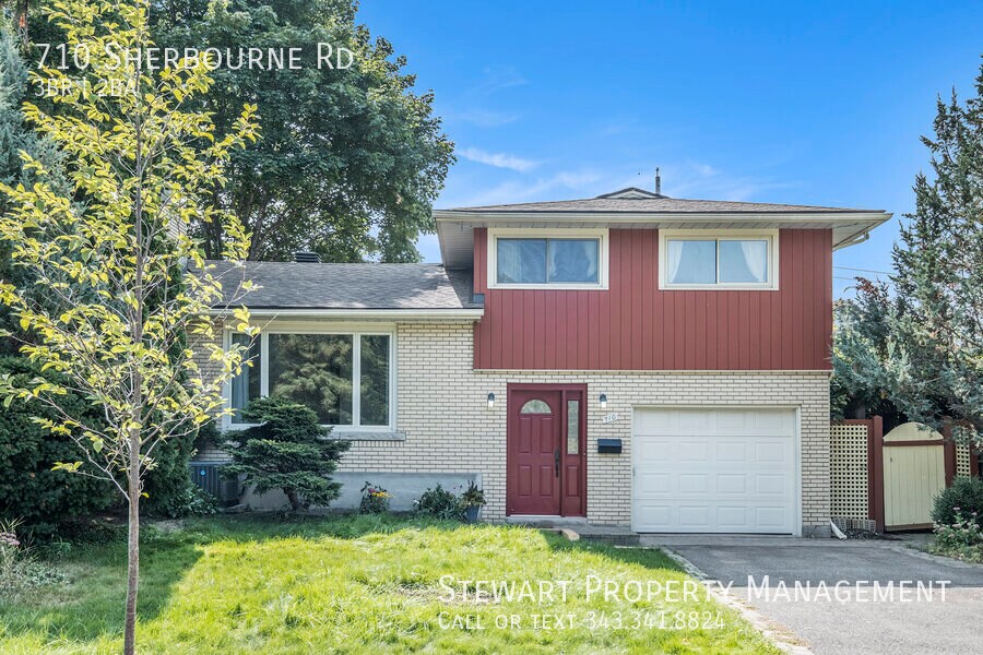 Photo principale - 710 Sherbourne Rd