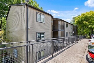 Building Photo - 207 Summit Ridge Dr