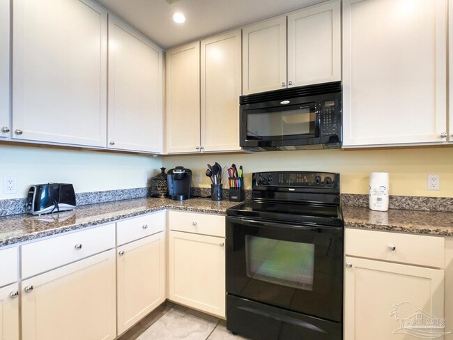 Foto del edificio - 645 Lost Key Dr